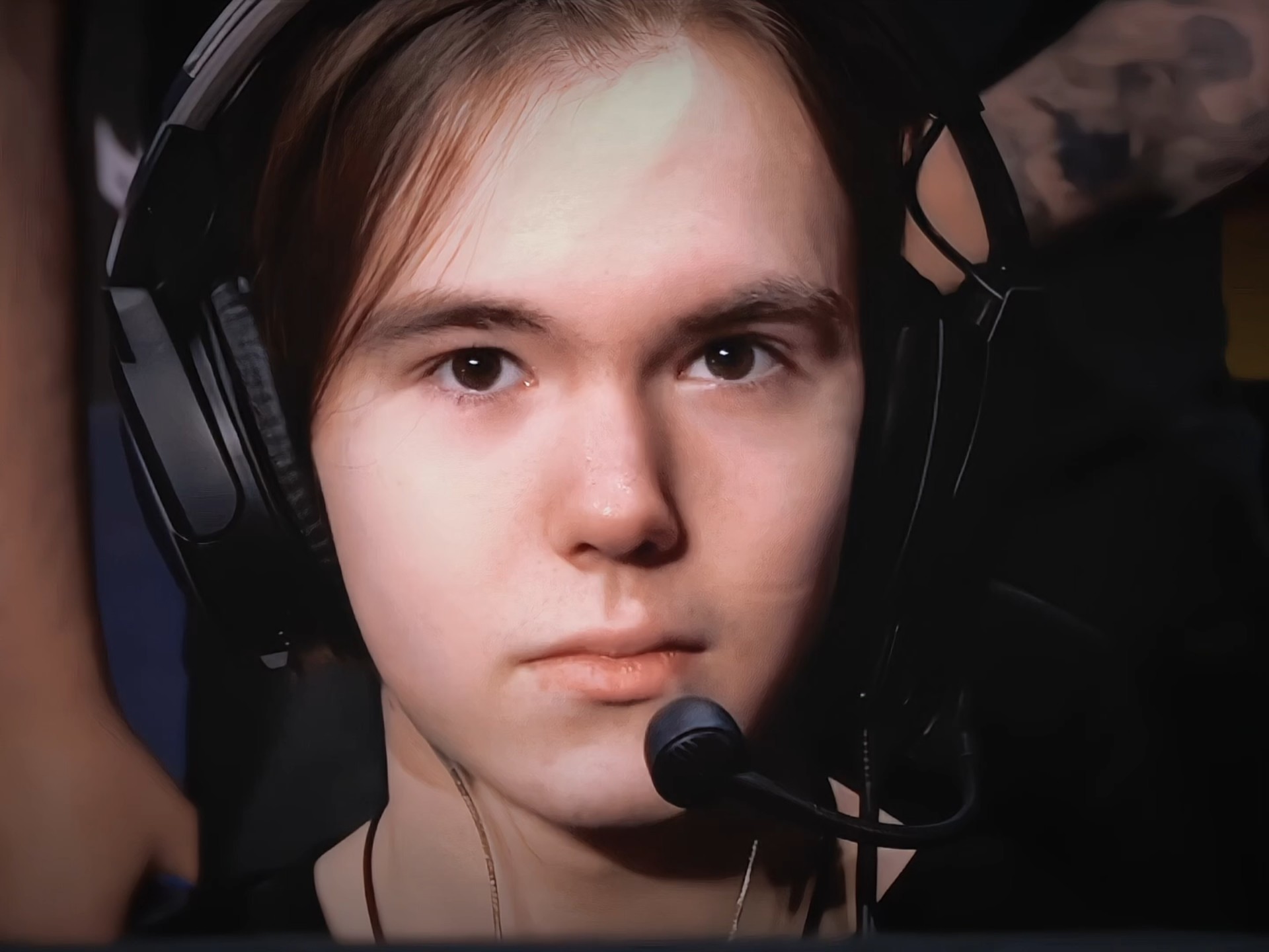 足球市场产 足球市场产