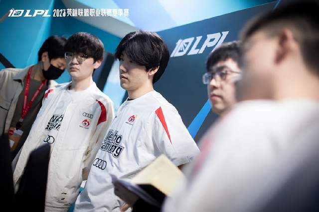 虽各有不同 虽各有不同