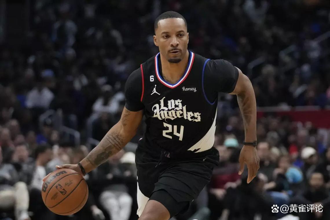 布克在关键 布克在关键