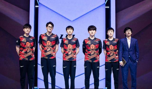 三连常让新 三连常让新